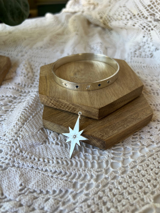 Star Burst Pendant V1