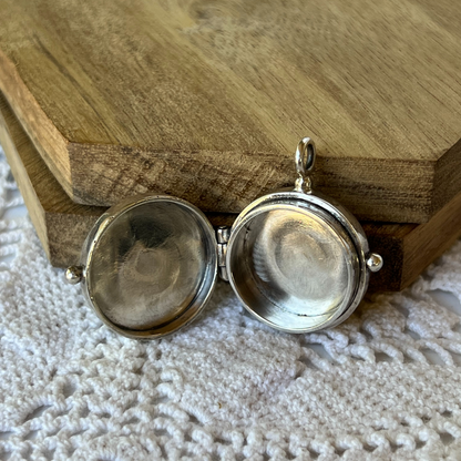 Aquamarine locket